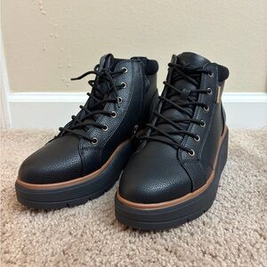 Dr. Scholl's Women’s Northstar Lace Up Boot